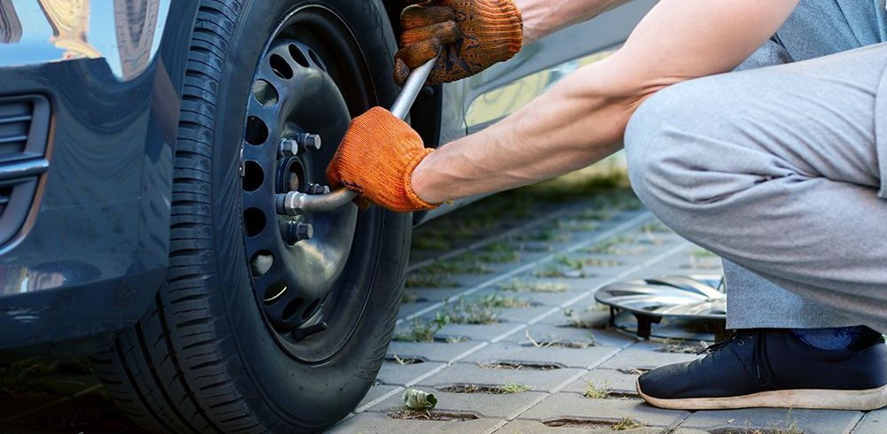 mobile tyre change in Dubai at home