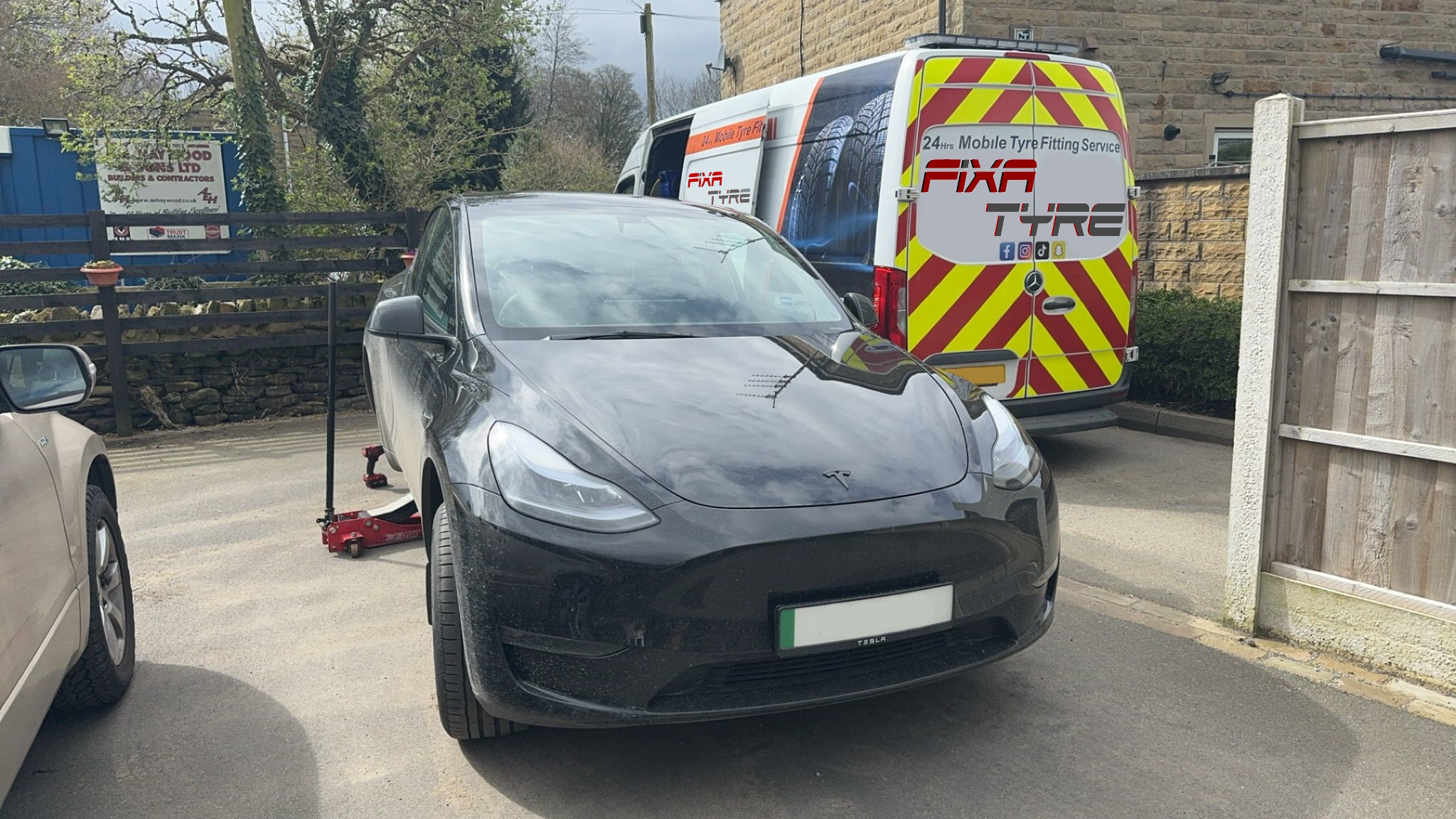 Mobile tyre fitting Dubai service